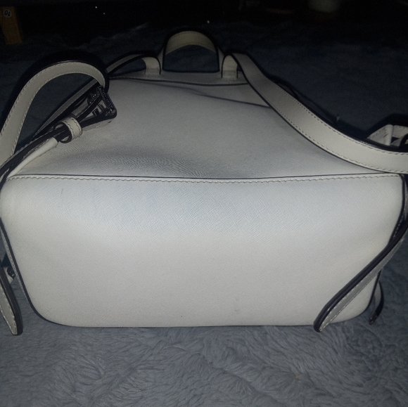 Michael Kors Jet Set Tote w/matching Rhea Backpack - Picture 6 of 10